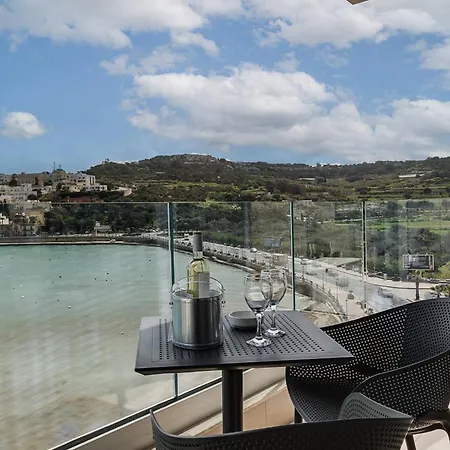 Duplexpenthouse Seafront With Hot Tub By Homely 公寓 圣保罗湾城