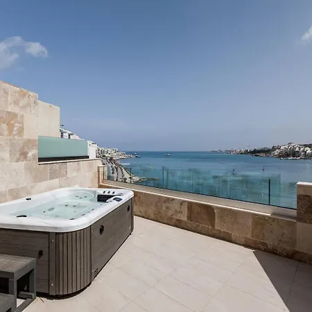 Duplexpenthouse Seafront With Hot Tub By Homely