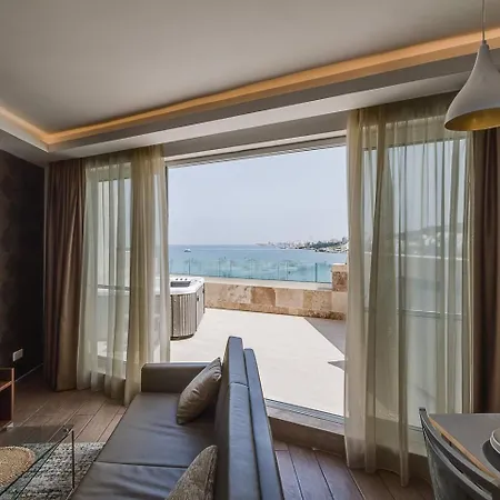 Duplexpenthouse Seafront With Hot Tub By Homely * St. Paul's Bay