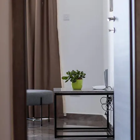 Duplexpenthouse Seafront With Hot Tub By Homely Apartment St. Paul's Bay