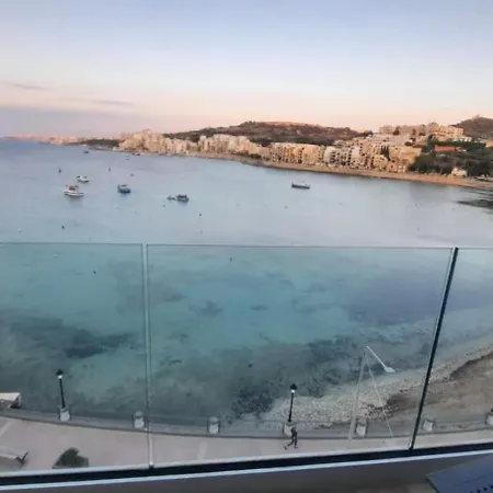 Duplexpenthouse Seafront With Hot Tub By Homely St. Paul's Bay