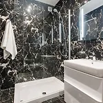 Apartment Duplexpenthouse Seafront With Hot Tub By Homely *
